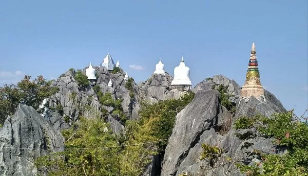 Wat Phrabat Pu Pha Daeng