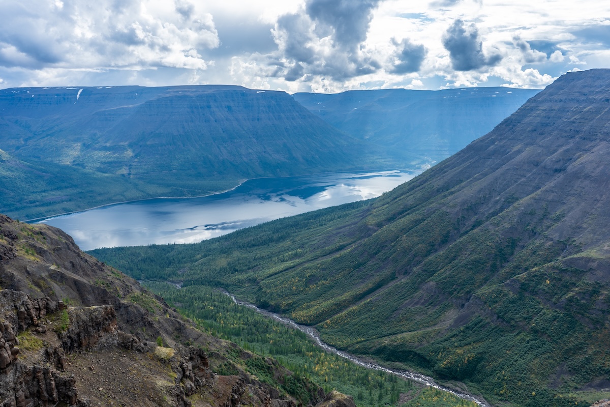 Плато Путорана вид на Озеро Собачье