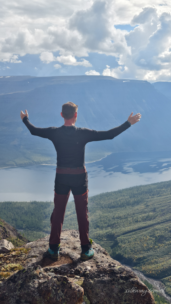 Плато Путорана вид на озеро Собачье