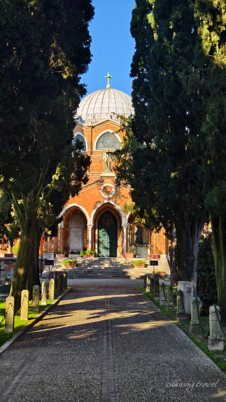 Кладбище Сан-Микеле